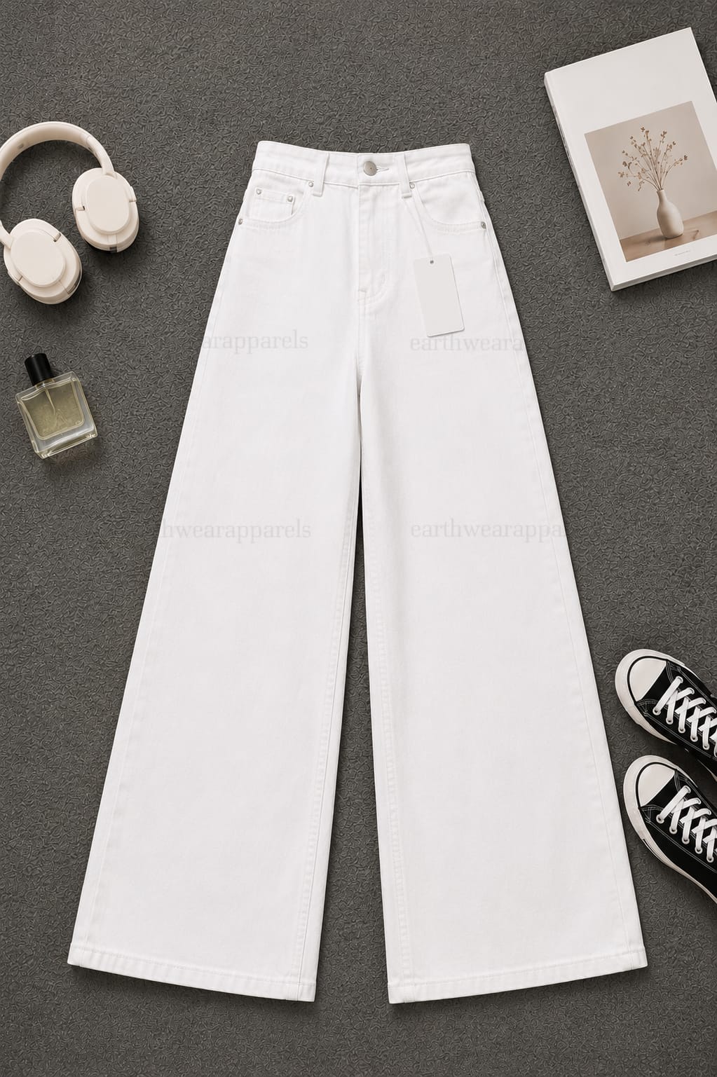 High Waisted Wide-Leg Jeans